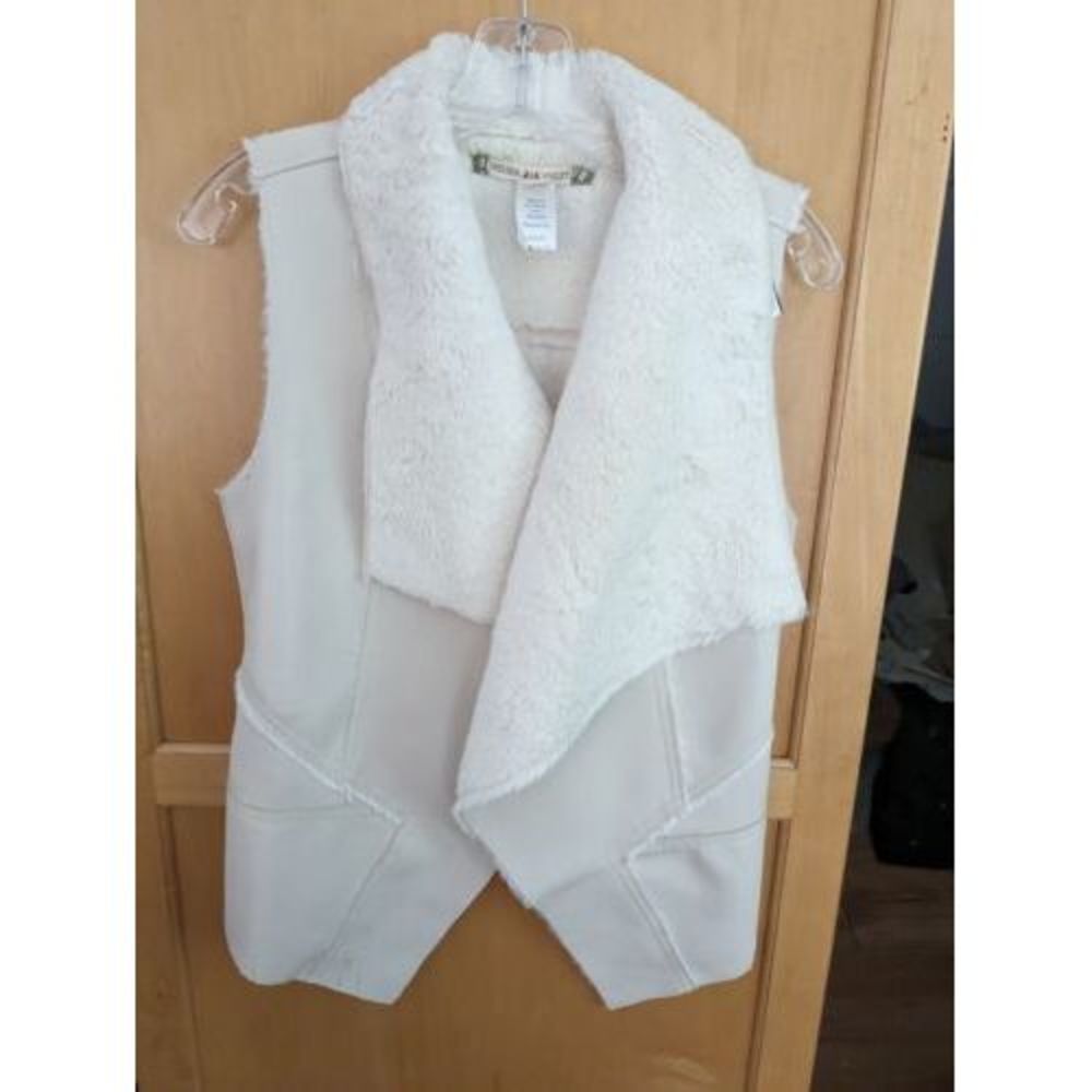 Chelsea And Violet‎  Faux Leather White Open Draped Vest  Moto Glam  XS Distress